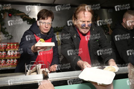 Pressetermin mit Frank Zander zur Aktion 'Weihnachten mit Frank on Tour' in Berlin