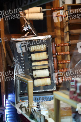 Weihnachtsmarkt an der Gedächtniskirche 2022 in Berlin