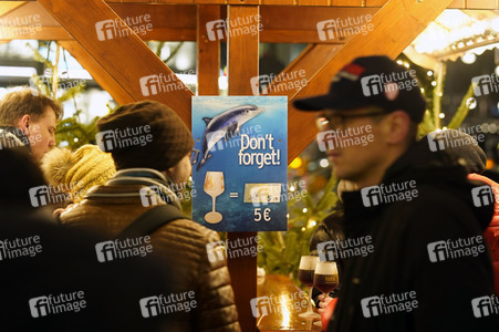 Weihnachtsmarkt an der Gedächtniskirche 2022 in Berlin