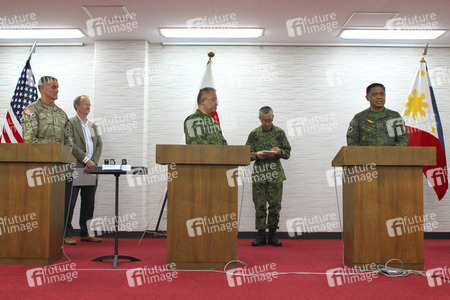 Japan-U.S.-Philipinien Militärpressekonferenz in Tokio