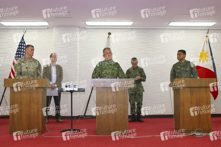 Japan-U.S.-Philipinien Militärpressekonferenz in Tokio