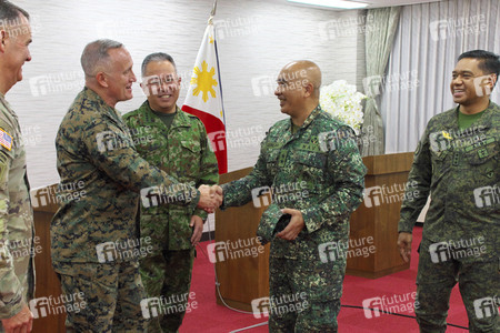 Japan-U.S.-Philipinien Militärpressekonferenz in Tokio