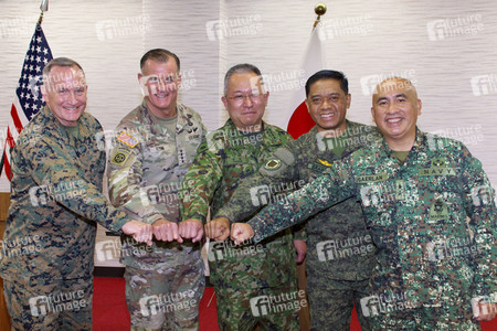 Japan-U.S.-Philipinien Militärpressekonferenz in Tokio