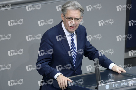 75. Sitzung des Deutschen Bundestages in Berlin