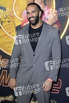 Season 2 Premiere 'Die Wespe' in Berlin