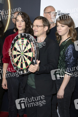 Season 2 Premiere 'Die Wespe' in Berlin