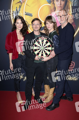 Season 2 Premiere 'Die Wespe' in Berlin