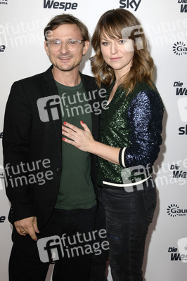 Season 2 Premiere 'Die Wespe' in Berlin