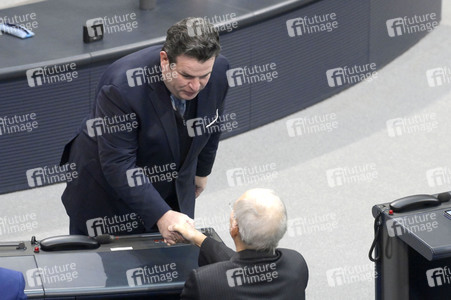 76. Sitzung des Deutschen Bundestages in Berlin