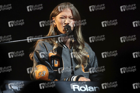 TV-Show 'MDR Sputnik präsentiert: Friends of Leony' in Leipzig