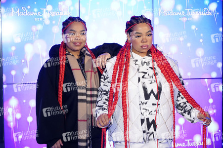 Enthüllung der Wachsfigur von Zoe Wees in Berlin