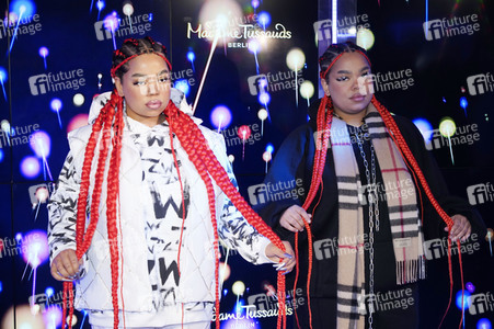 Enthüllung der Wachsfigur von Zoe Wees in Berlin