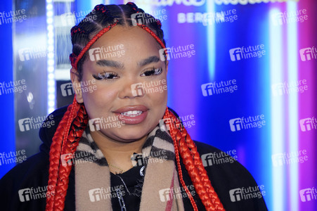 Enthüllung der Wachsfigur von Zoe Wees in Berlin