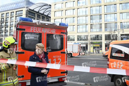 Explosion des Aquadom im Sealife Berlin