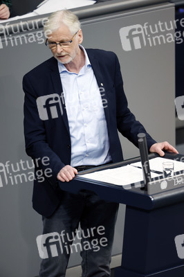 77. Sitzung des Deutschen Bundestages in Berlin