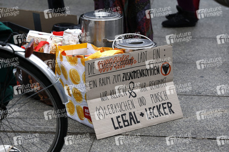 Protestaktion der sogenannten Klima-Kleber in Berlin