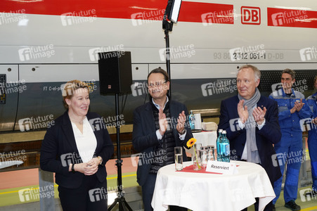 Eröffnung der erweiterten Halle im ICE-Werk Rummelsburg in Berlin