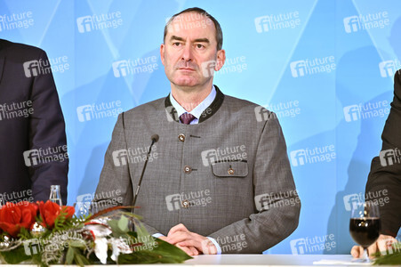 Pressekonferenz zur Sitzung des Ministerrates in Nürnberg