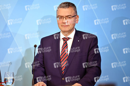 Pressekonferenz zur Sitzung des Ministerrates in Nürnberg