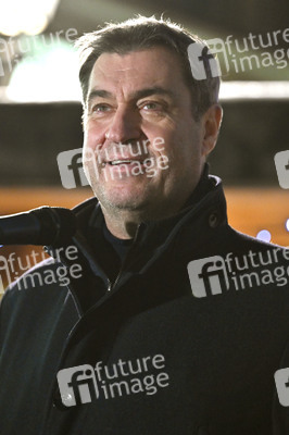 Markus Söder besucht den Christkindlesmarkt in Nürnberg