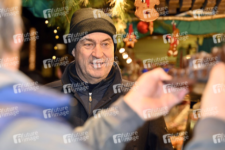 Markus Söder besucht den Christkindlesmarkt in Nürnberg