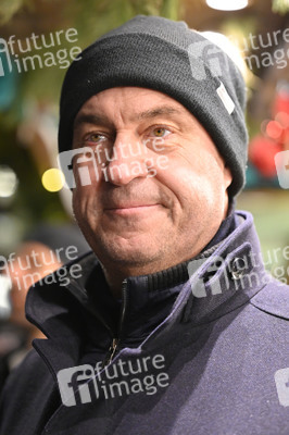 Markus Söder besucht den Christkindlesmarkt in Nürnberg