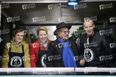 Frank Zander und Prominente unterstützen Caritas-Foodtruck in Berlin