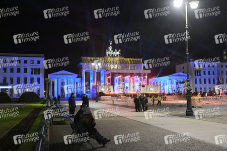Silvestershow 'Celebrate at the Gate - Willkommen 2023' in Berlin