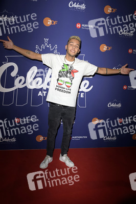 Silvestershow 'Celebrate at the Gate - Willkommen 2023' in Berlin