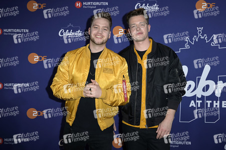 Silvestershow 'Celebrate at the Gate - Willkommen 2023' in Berlin