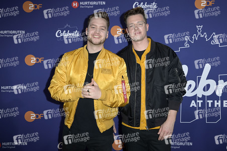Silvestershow 'Celebrate at the Gate - Willkommen 2023' in Berlin