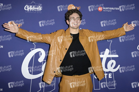 Silvestershow 'Celebrate at the Gate - Willkommen 2023' in Berlin