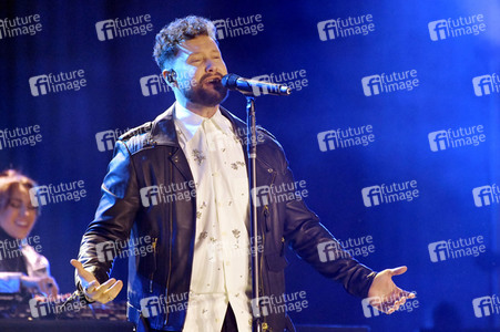Silvestershow 'Celebrate at the Gate - Willkommen 2023' in Berlin