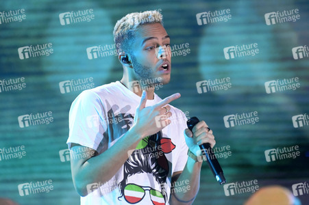 Silvestershow 'Celebrate at the Gate - Willkommen 2023' in Berlin