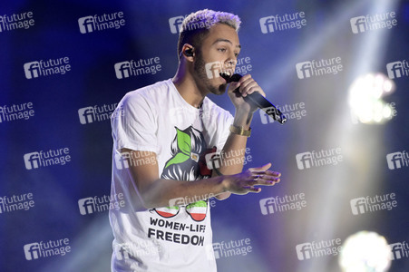 Silvestershow 'Celebrate at the Gate - Willkommen 2023' in Berlin