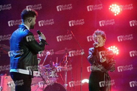 Silvestershow 'Celebrate at the Gate - Willkommen 2023' in Berlin