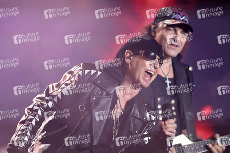 Silvestershow 'Celebrate at the Gate - Willkommen 2023' in Berlin