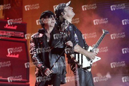 Silvestershow 'Celebrate at the Gate - Willkommen 2023' in Berlin
