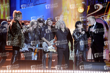Silvestershow 'Celebrate at the Gate - Willkommen 2023' in Berlin