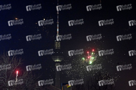 Silvestershow 'Celebrate at the Gate - Willkommen 2023' in Berlin