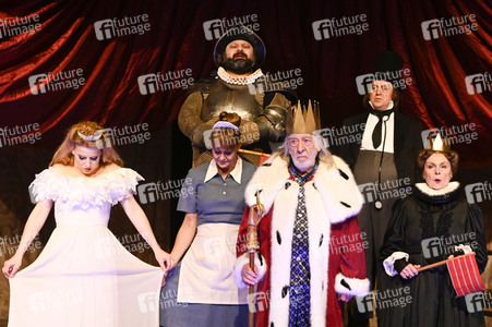 Theaterprobe 'Der König stirbt' in Dessau-Roßlau