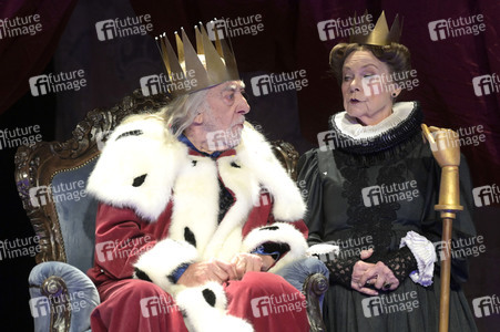 Theaterprobe 'Der König stirbt' in Dessau-Roßlau