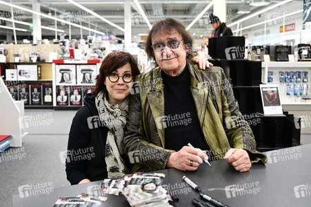 Autogrammstunde mit Dieter Birr in Bautzen