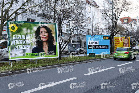 Wahlkampagne zur Wiederholungswahl zum Abgeordnetenhaus in Berlin