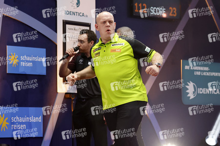 Promi-Darts-WM 2023 in Düsseldorf