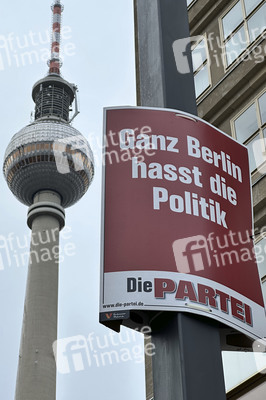 Wahlplakate zur Wiederholungswahl zum Abgeordnetenhaus in Berlin