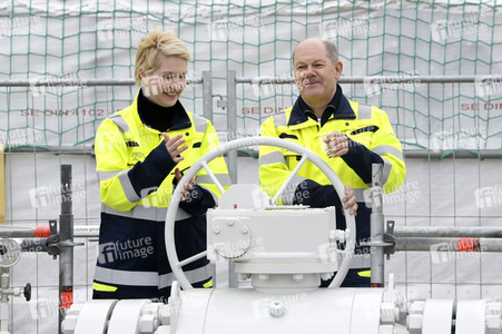 Offizielle Inbetriebnahme des LNG-Terminals 'Deutsche Ostsee' in Lubmin