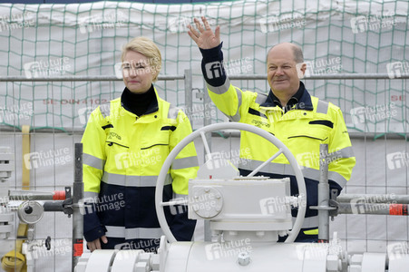 Offizielle Inbetriebnahme des LNG-Terminals 'Deutsche Ostsee' in Lubmin