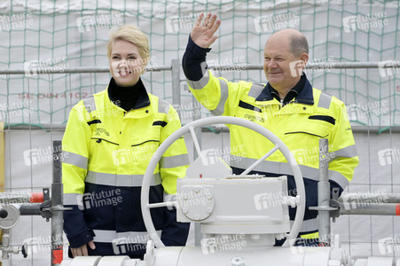 Offizielle Inbetriebnahme des LNG-Terminals 'Deutsche Ostsee' in Lubmin