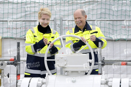 Offizielle Inbetriebnahme des LNG-Terminals 'Deutsche Ostsee' in Lubmin